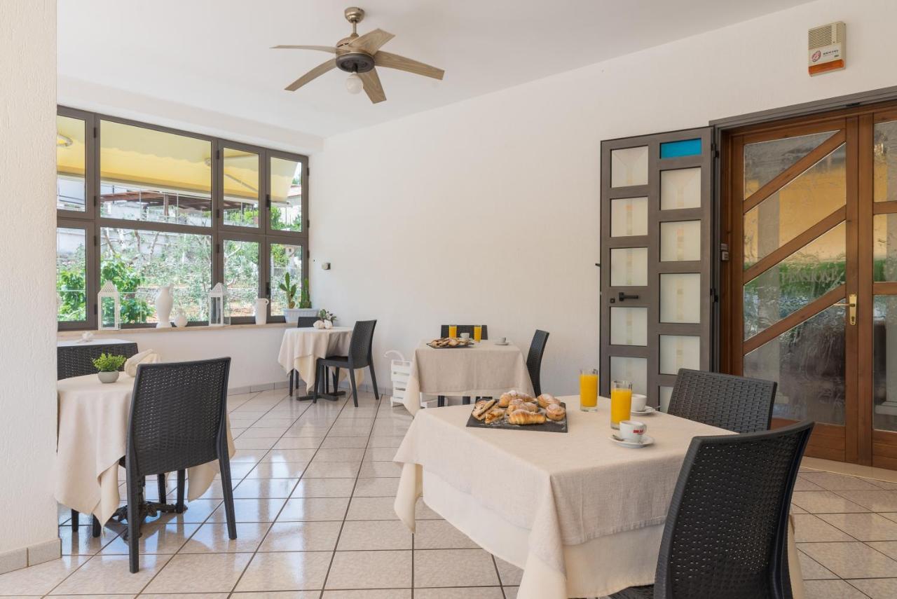Piccolo Hotel Villa Rosa Ostuni Eksteriør billede